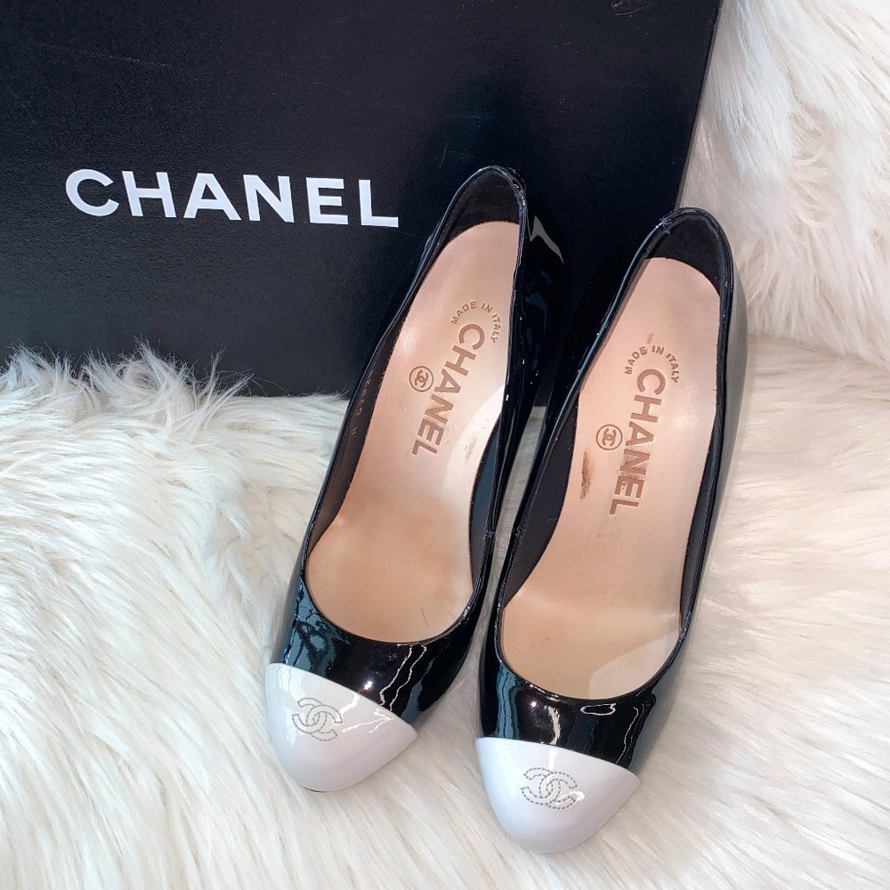 Chanel Two Tone Patent Leather Pumps